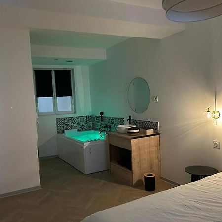 Appartement Spa 2 Pers-Couteliers-Centre Ville Moulins  Eksteriør bilde