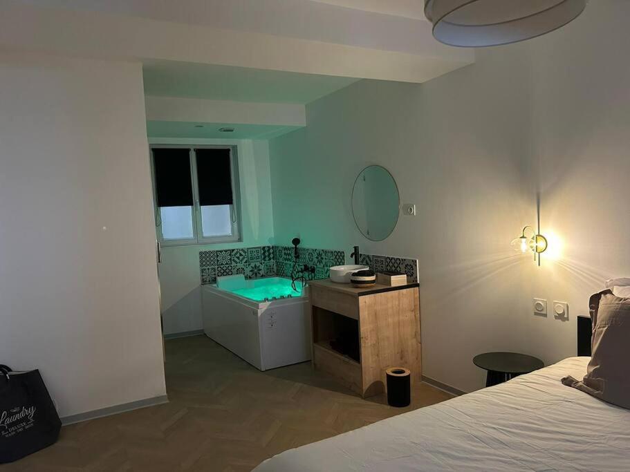 Appartement Spa 2 Pers-Couteliers-Centre Ville Moulins  Eksteriør bilde